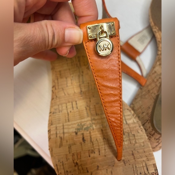 Micheal Kors Orange Leather and Cork Wedge Thong Sandal 9.5 - Picture 4 of 11